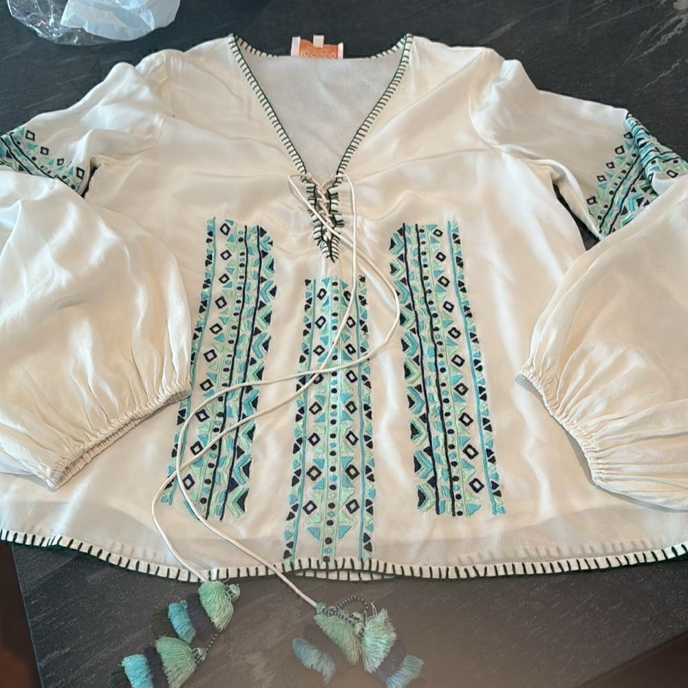 Rococo Sand Silk Geometric Blouse - Picture 2 of 10
